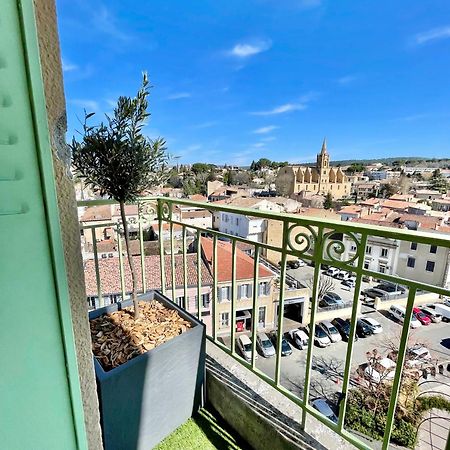 Le Panoramique Salonais Apartment Luaran gambar
